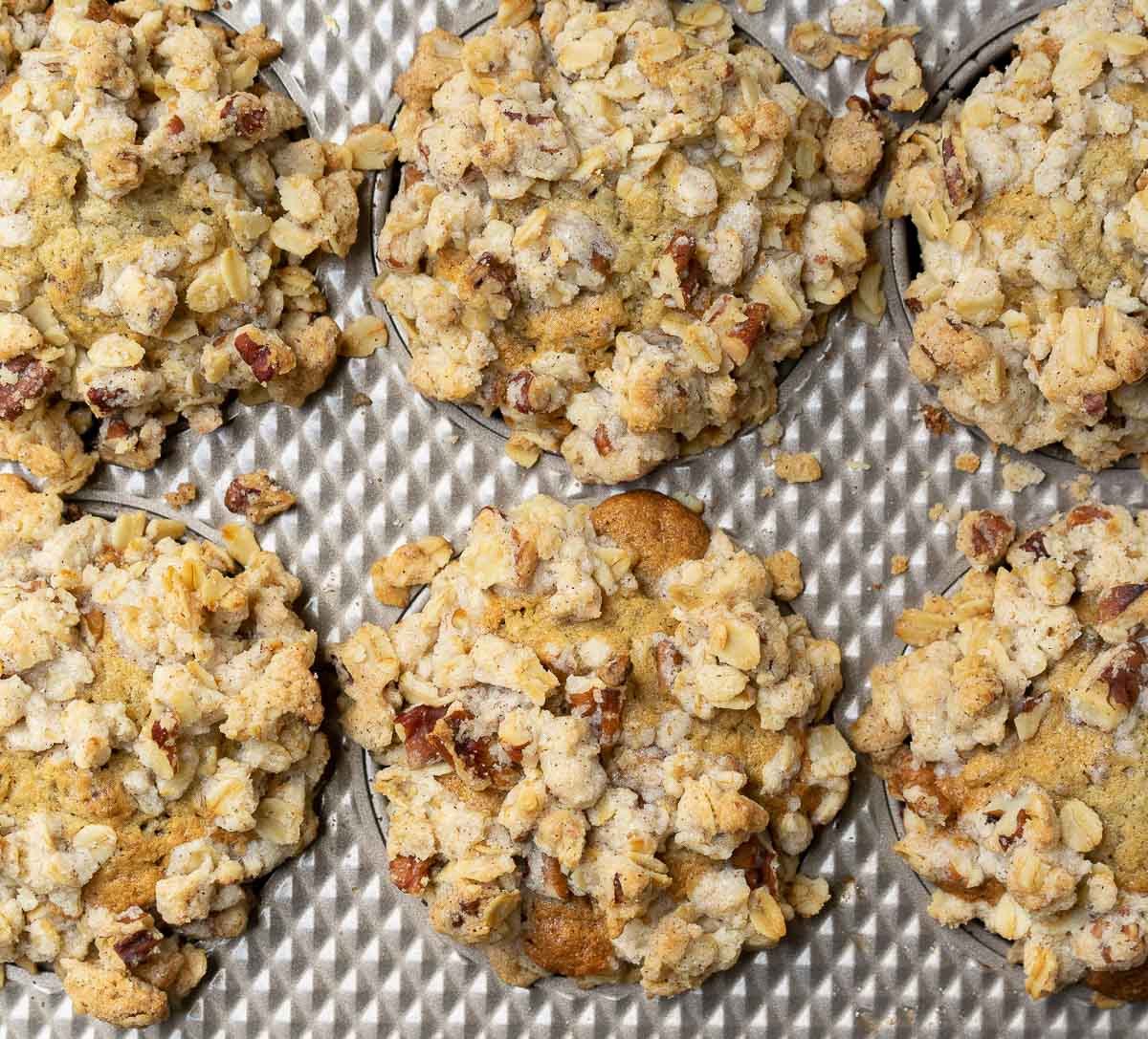 pecan banana muffins