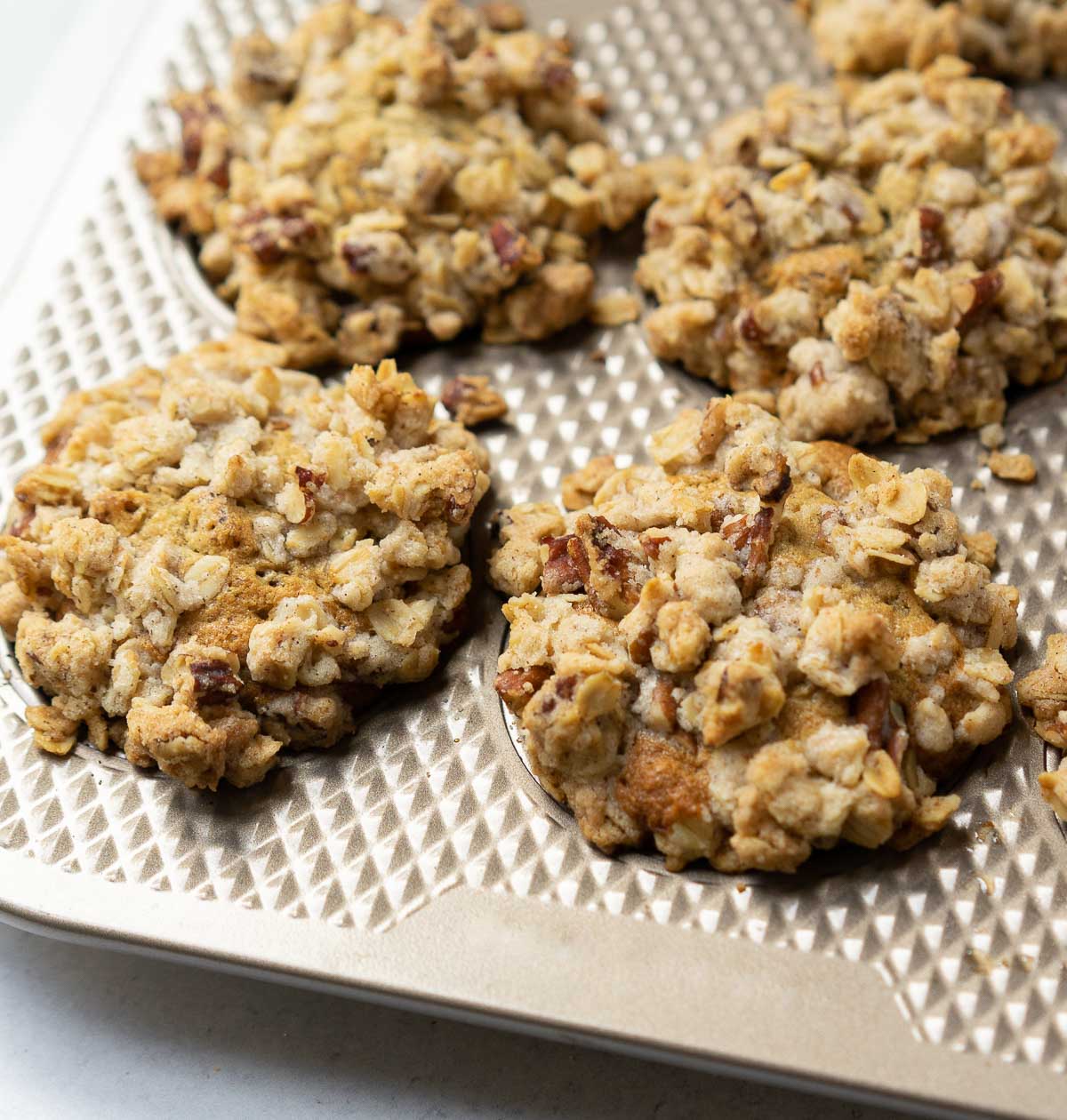 banana and pecan muffins